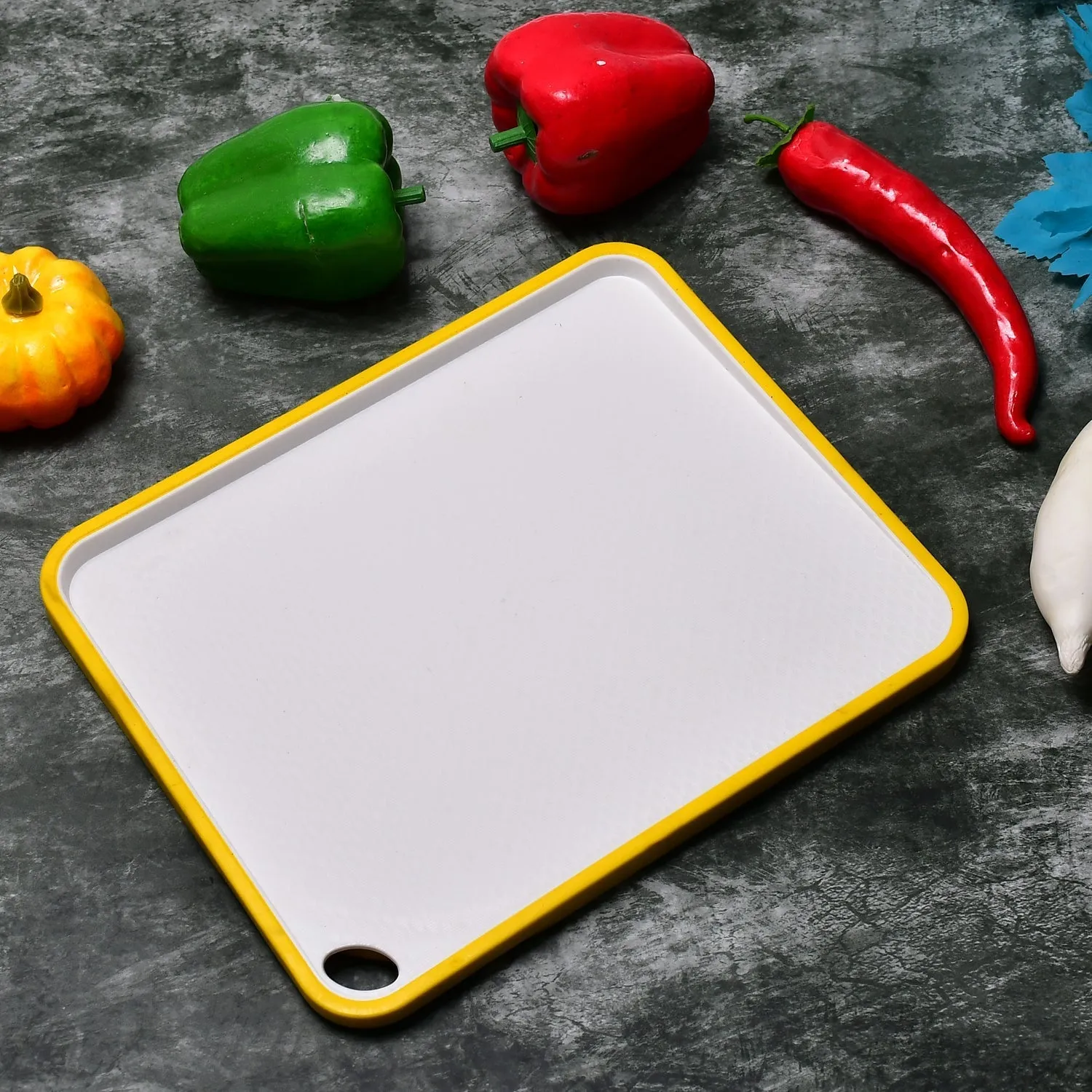 7115 Premium Sturdy PP Chopping Board