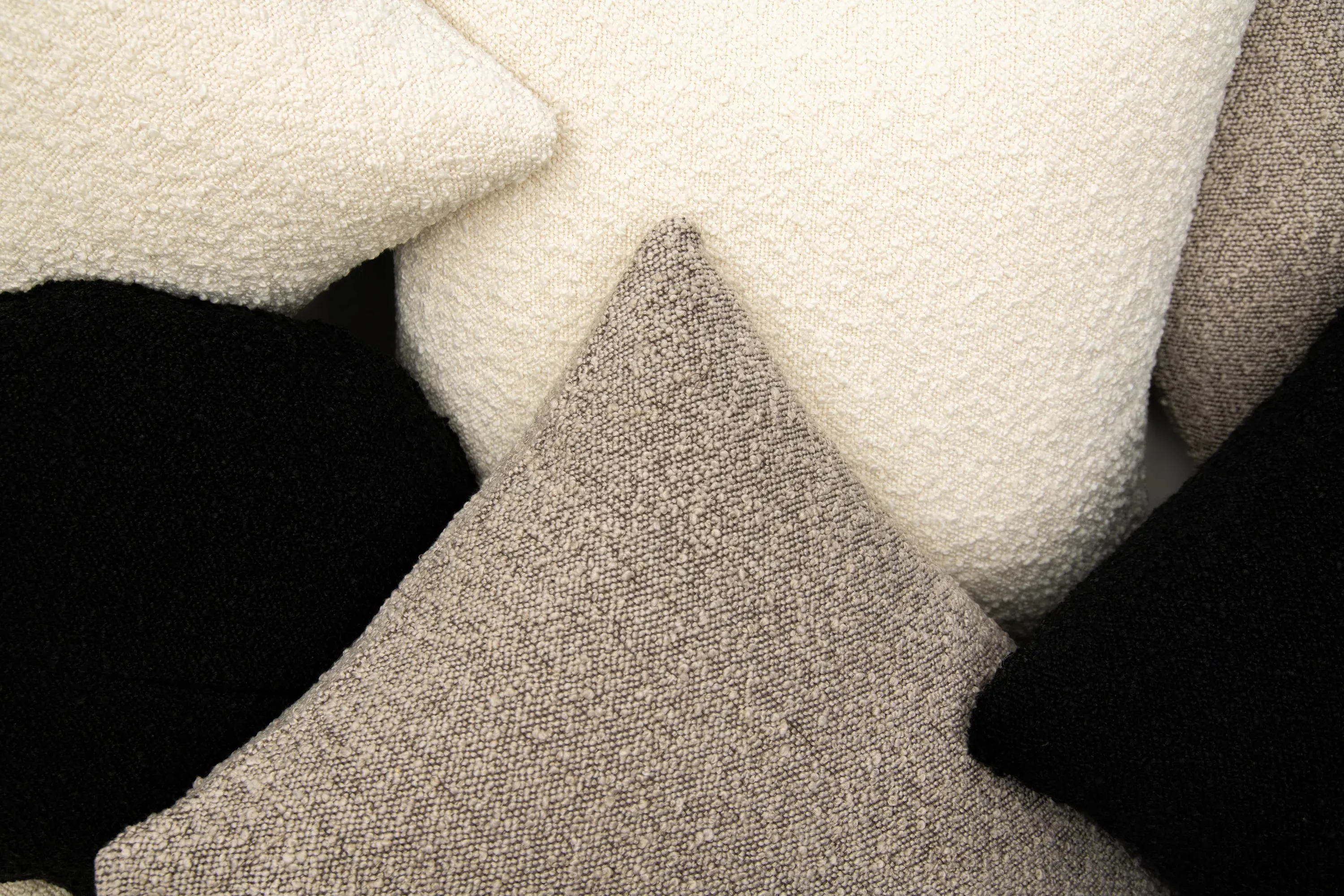 Hommey Boucle Cushion - Milkshake